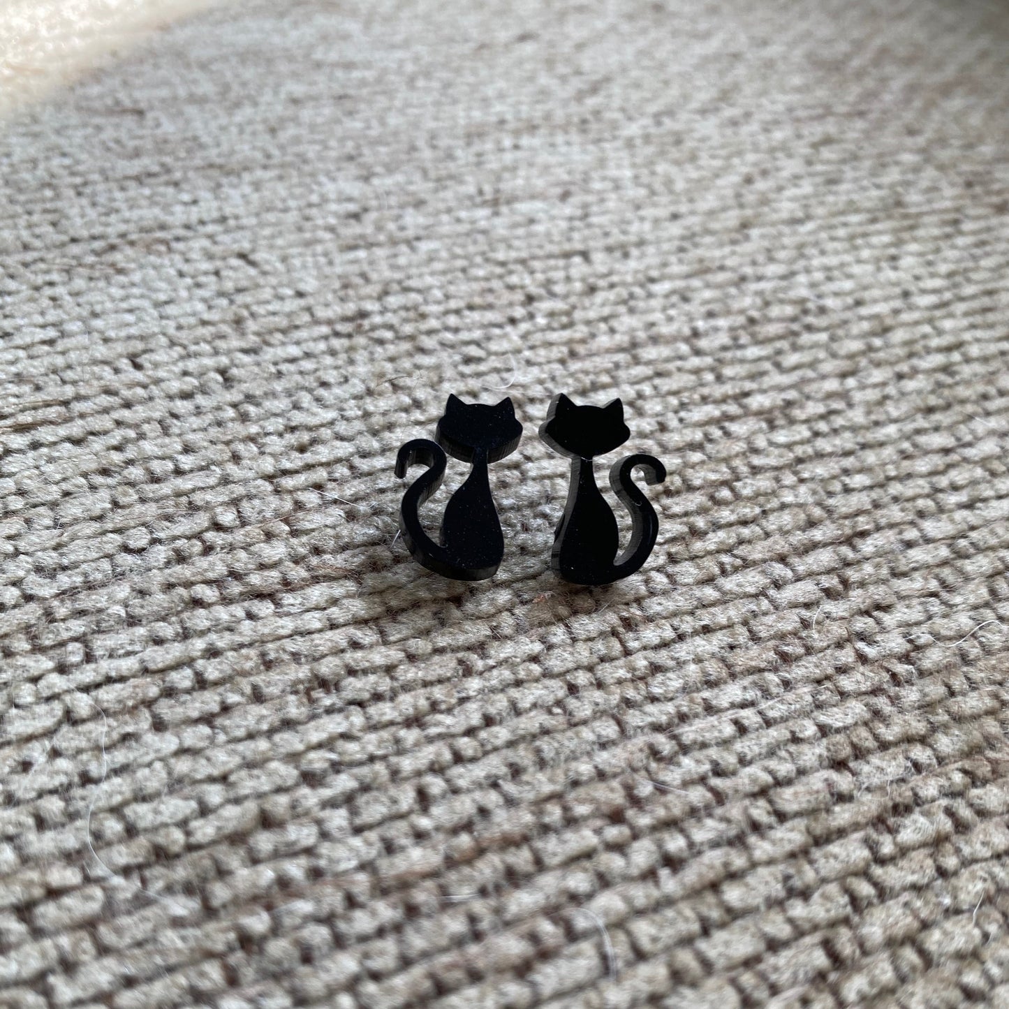 Sitting Cat Halloween Earrings