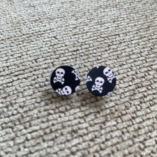 Black and White Skull Halloween Stud Earrings